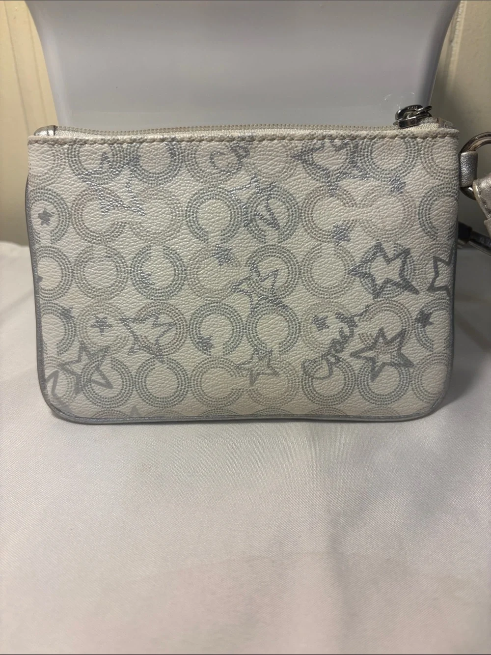 EUC Coach Waverly Signature Op Art Star Print Wristlet